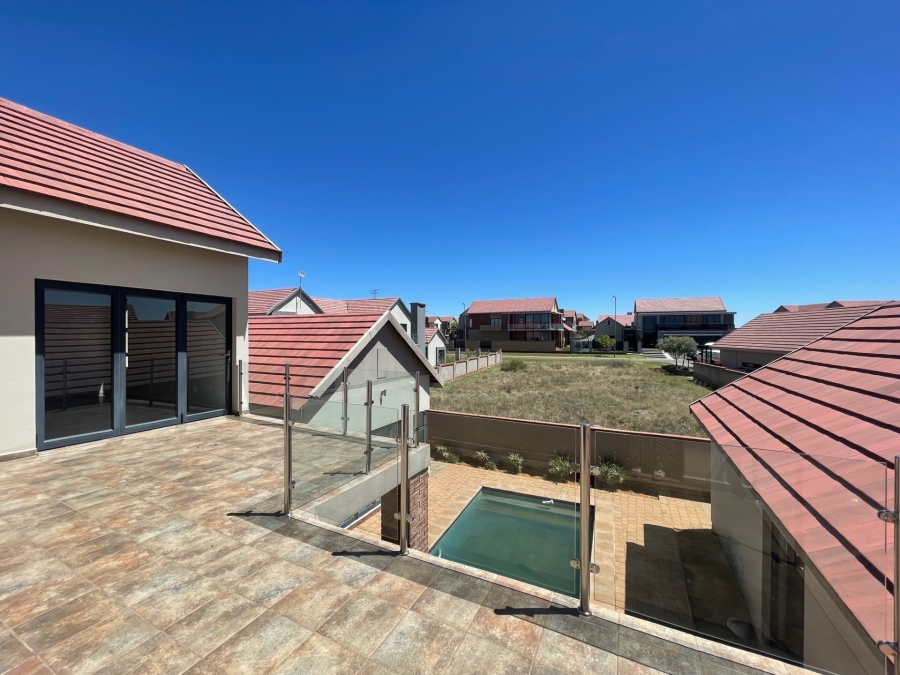 5 Bedroom Property for Sale in Wild Olive Estate Free State